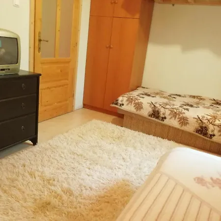 Apartment Vizaknai Apartmanhaz Szekesfehervar
